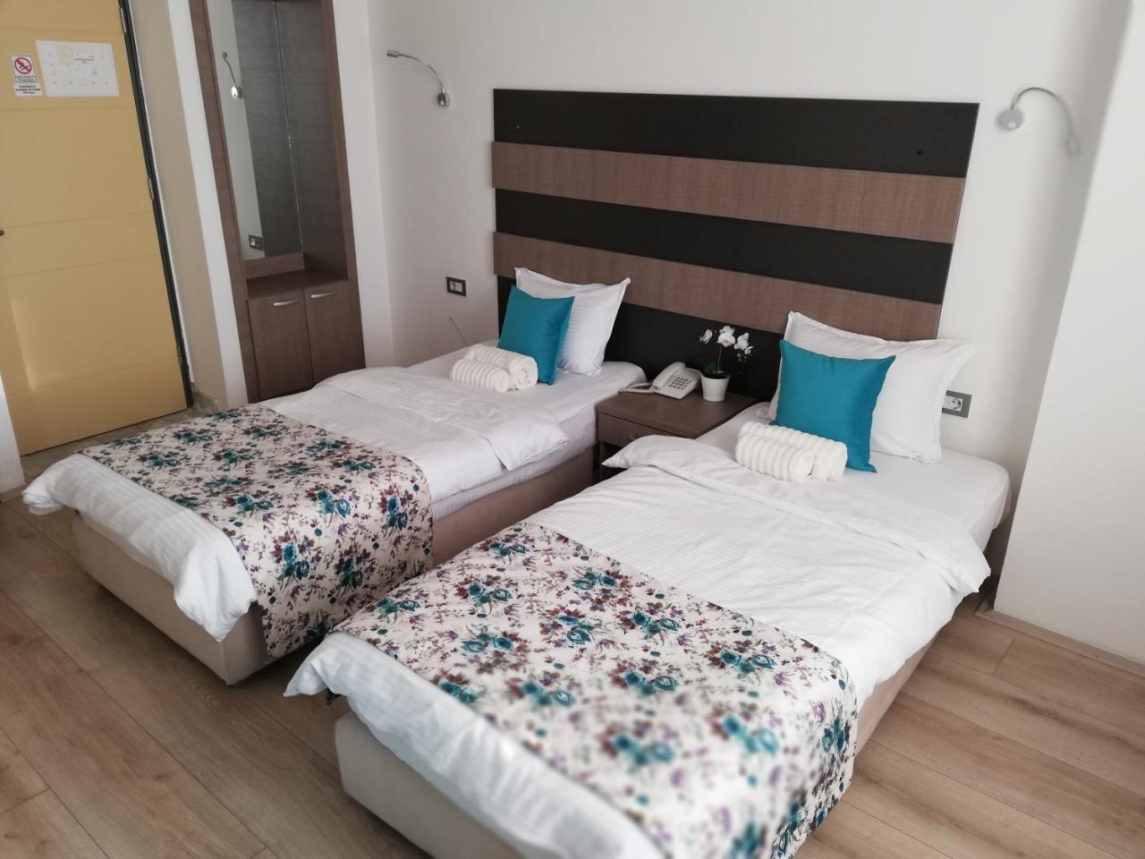 Atlas City Center Hotel Prilep Ngoại thất bức ảnh